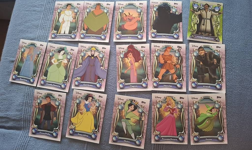Sammelbilder & Trading cards: Disney TOPPS Sammelkarten Set  – Gebraucht aus Pfäffikon SZ von yello13