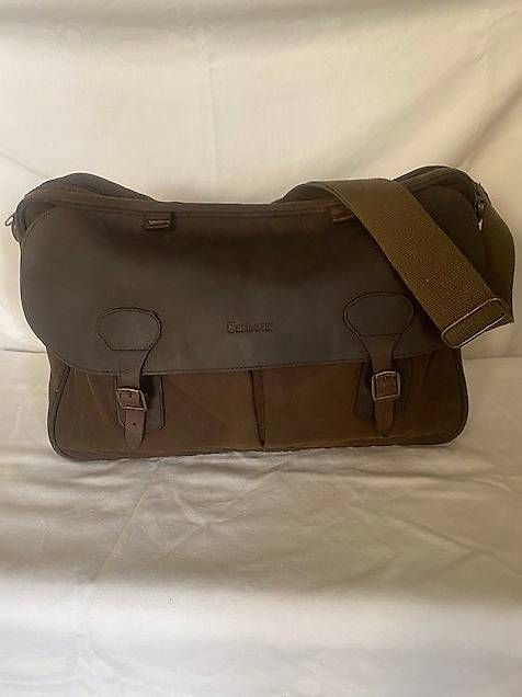 Taschen: *BARBOUR* Wax Briefcase-Tasche – Gebraucht aus Zürich von doris001