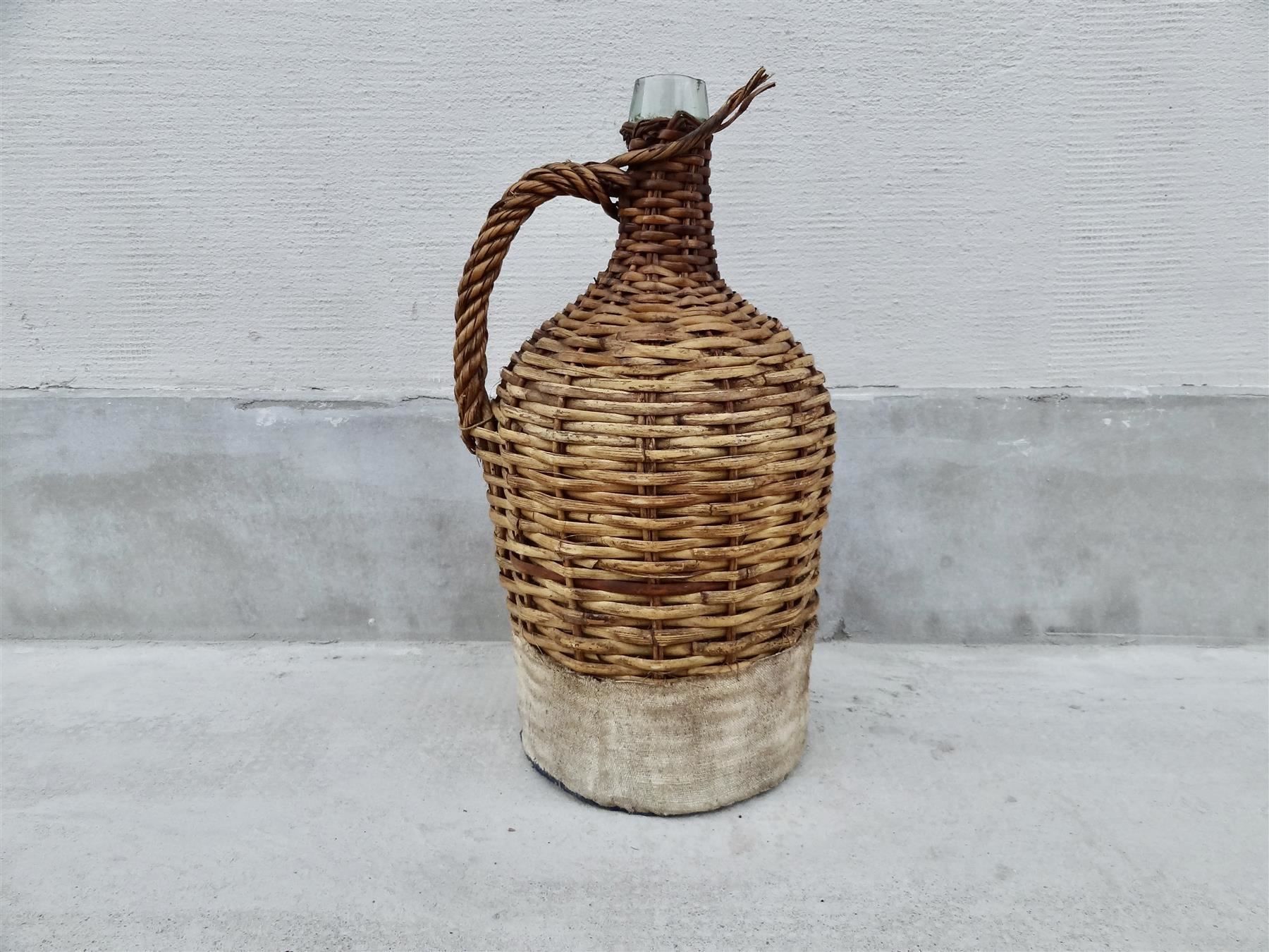 Bottiglie: alte grosse Korbflasche – Nuovo e nell'imballaggio originale da Kerzers venduto da Flaschenposten