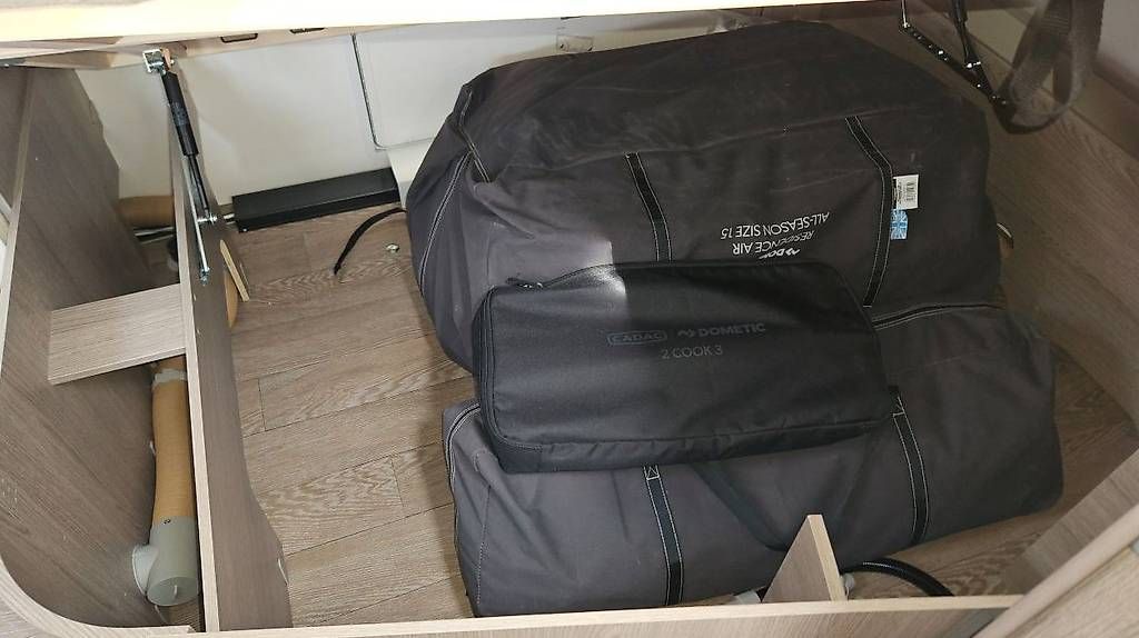 Camping Fahrzeuge: A vendre Hobby 560 Prestige – Gebraucht aus Belmont-Yverdon von FloridaJeep 9