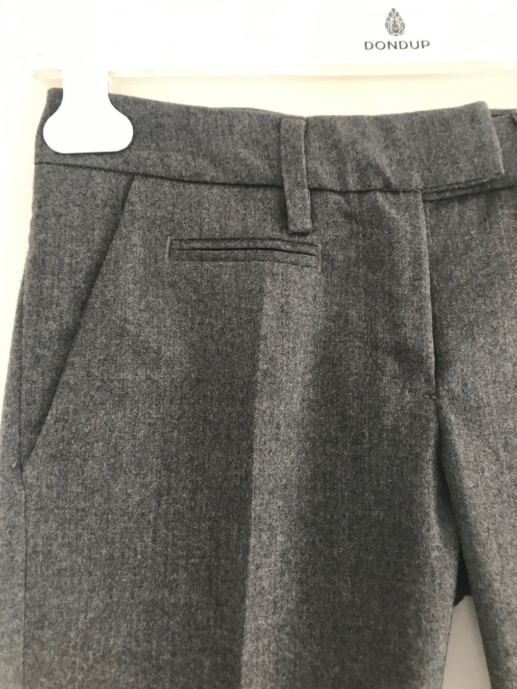Dondup Hosen: Dondup Wollhose grau, Gr. 25 – Gebraucht aus Kilchberg von boudoir076 3