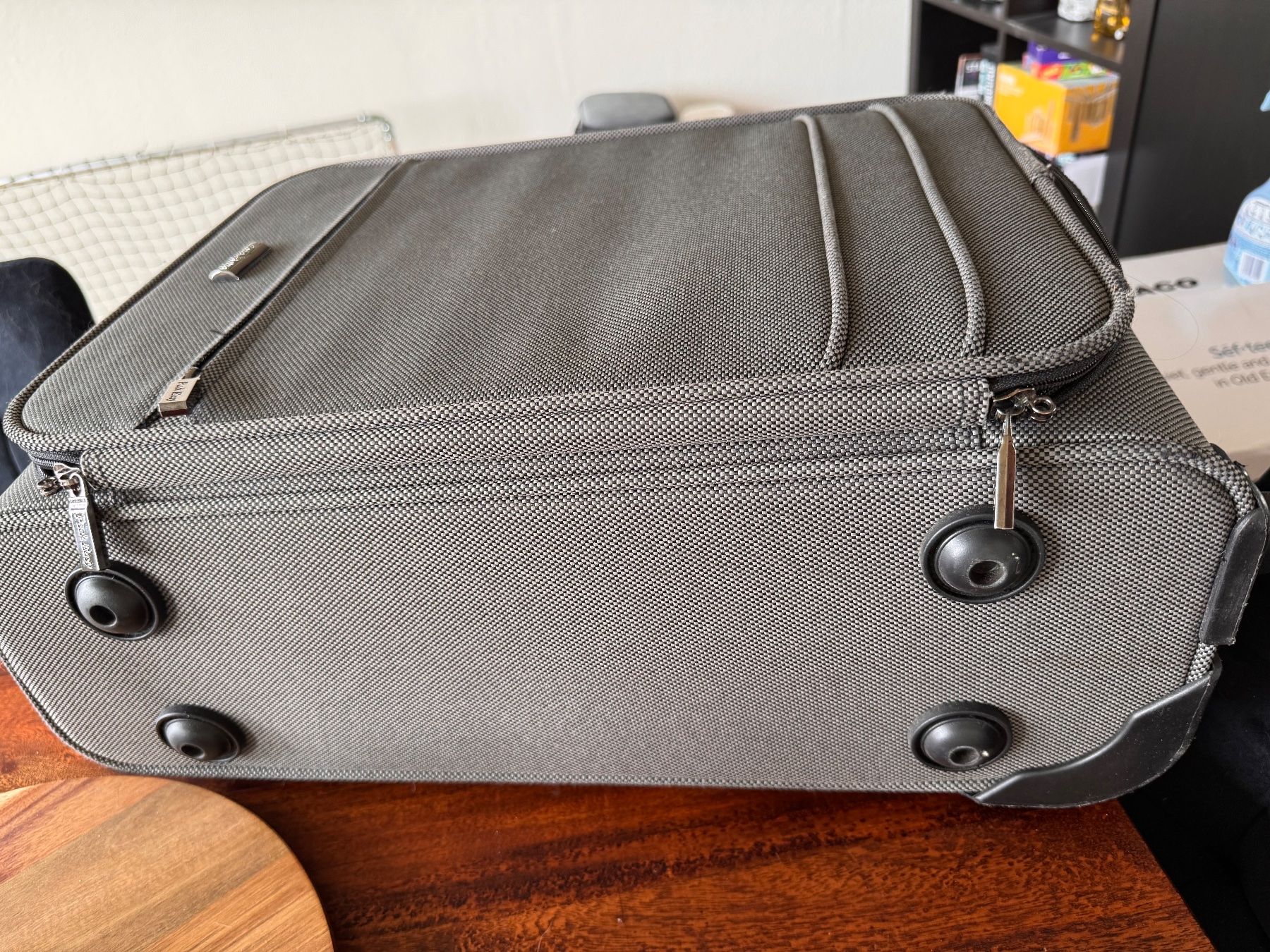 Altro in Aeronautica: Schweizer Marke: Pack Easy Koffer Trolley grau – Usato da Zürich venduto da Goliat21 2