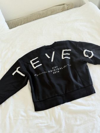 teveo hoodie