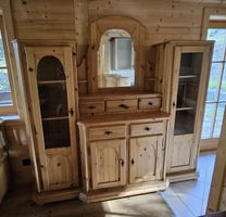 Wunderschöner antiker Esszimmerschrank aus Holz