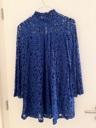 ZARA SPITZENKLEID