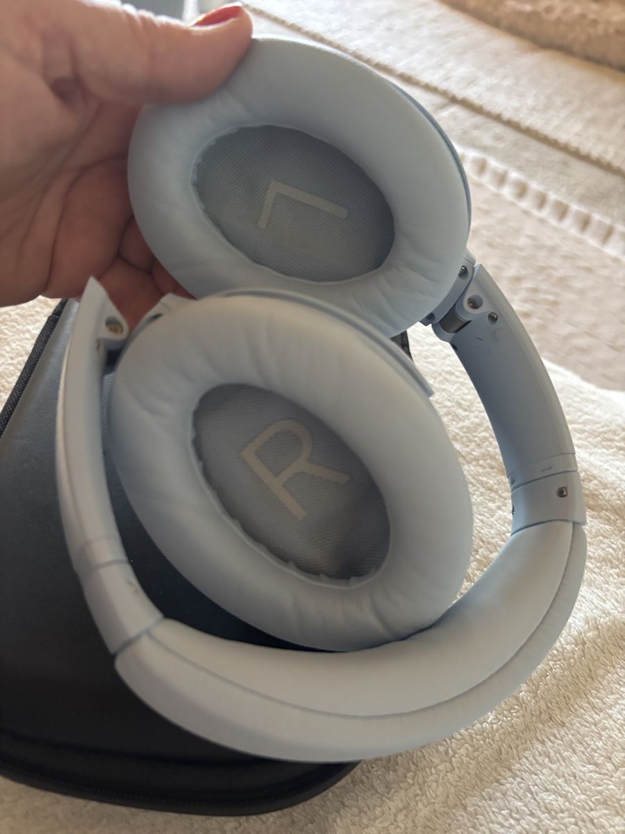 Kopfhörer: Bose Kopfhörer quiet comfort bluetooth Moonstone Blue – Gebraucht aus Burgdorf von anjabibi 1