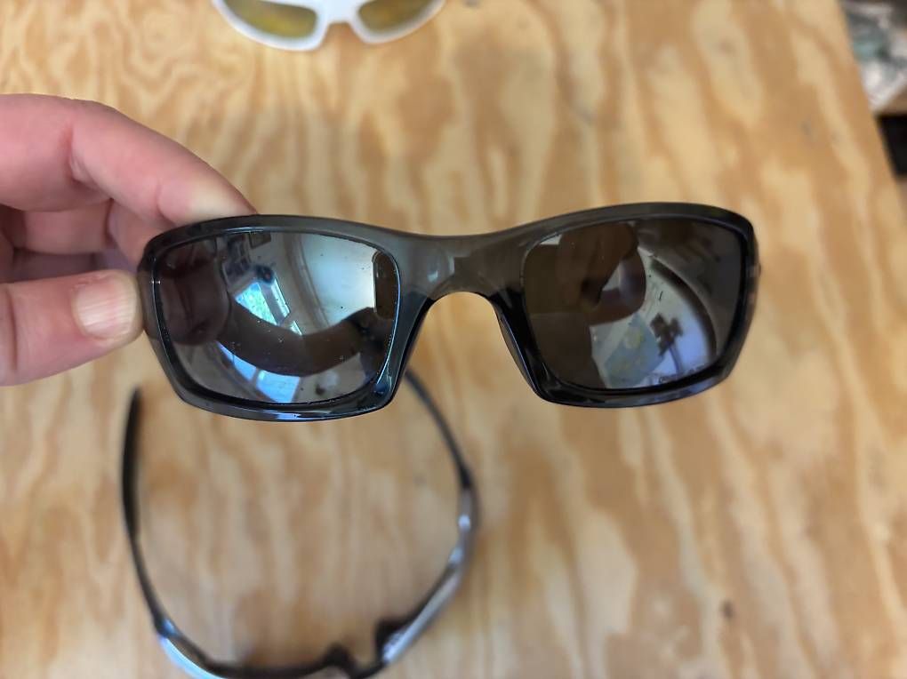Oakley Occhiali & Lenti: 2 Okley und 1 Puma Sonnenbrille – Usato da Winterthur venduto da bungy192 2