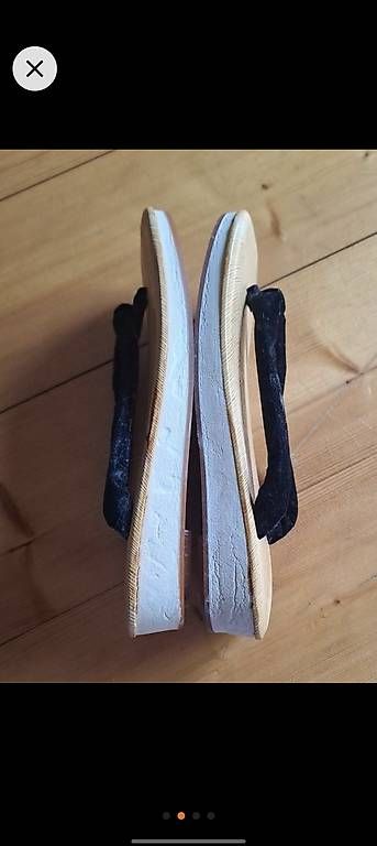 Scarpe da uomo: Tongs japonaises – Usato da Eclépens venduto da Shunyam 2
