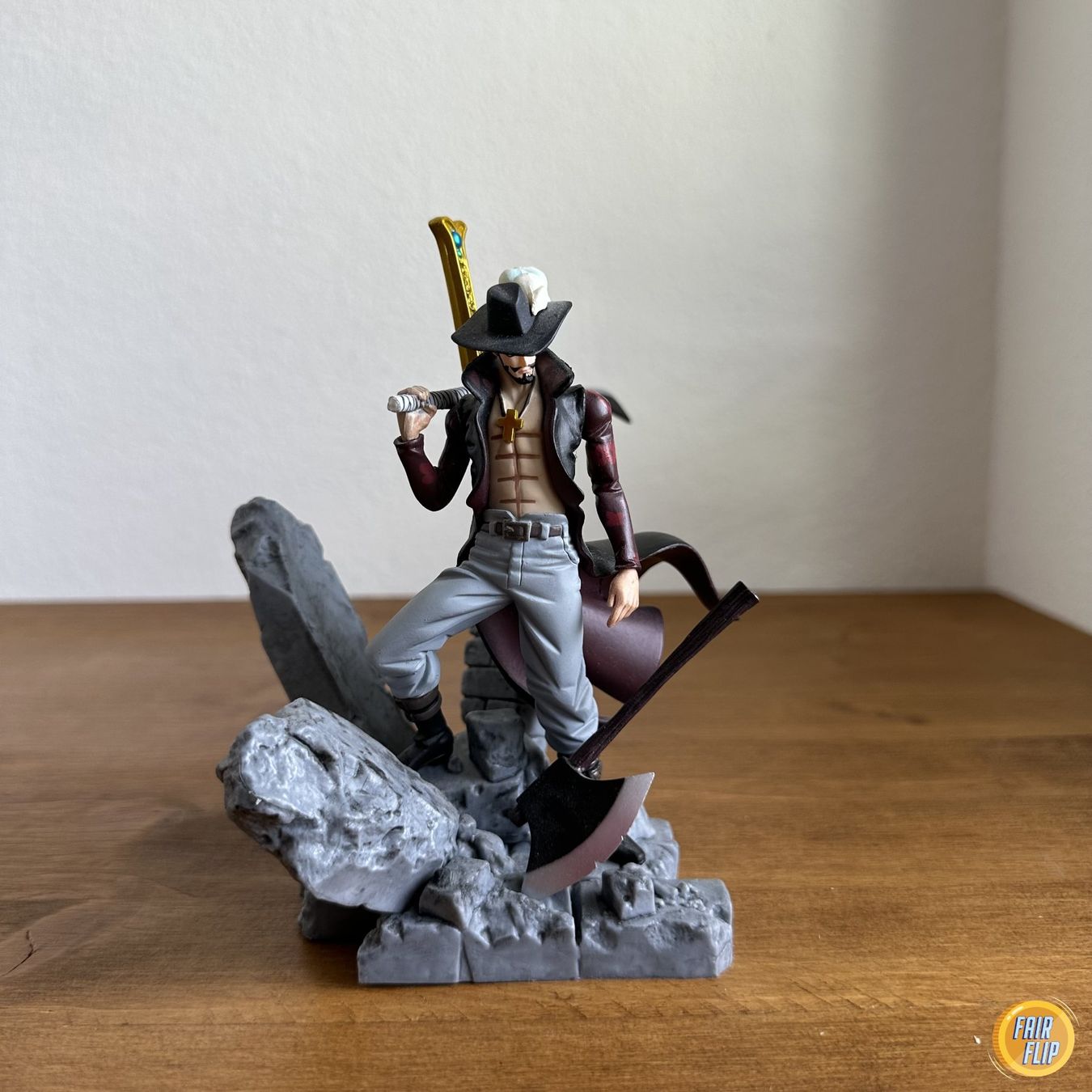 Statuette: Dracule Mihawk One Piece Figur – Usato da Luzern venduto da fairflip