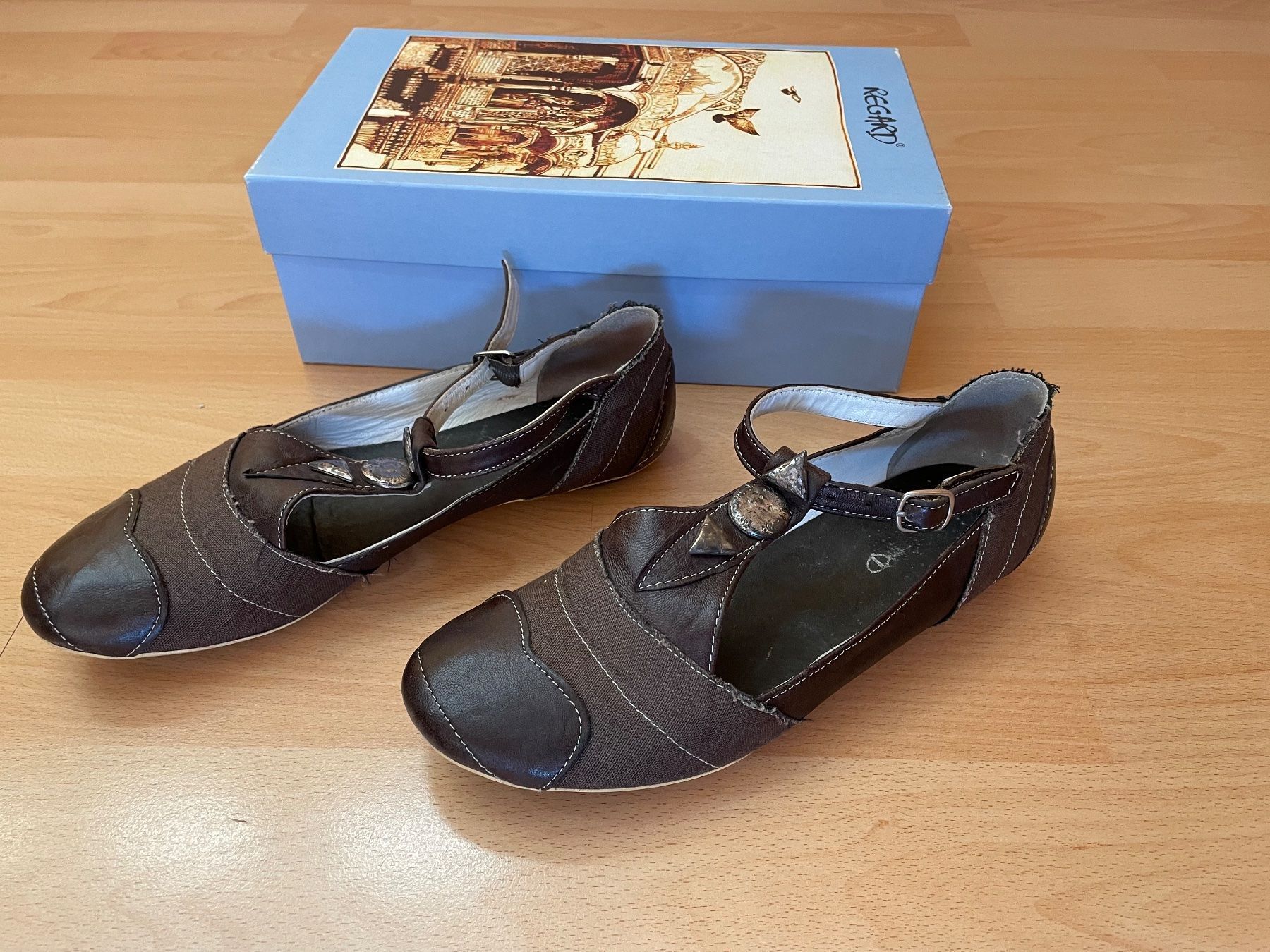 Scarpe da donna: Chaussure Regard T37.5 – Usato da Chamoson venduto da daleva0204 3