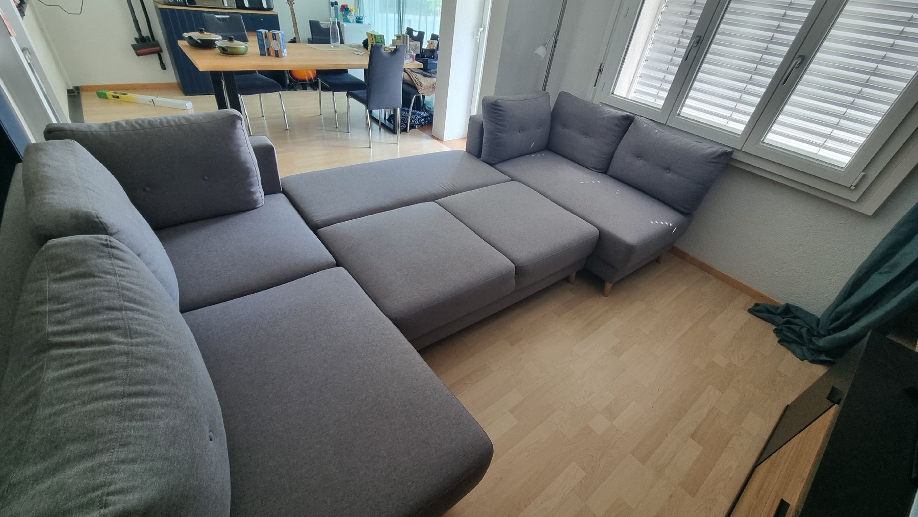 Divani: Grosse Ecksofa, mit Bettfunktion im top Zustand – Usato da Aarwangen venduto da fki_5nsn 2