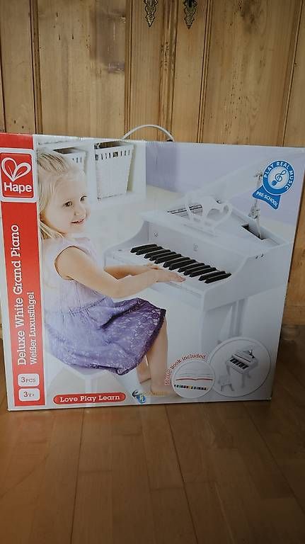 Giocattoli: Kinderklavier von Hape – Nuovo e nell'imballaggio originale da Hemishofen venduto da Strickliesl