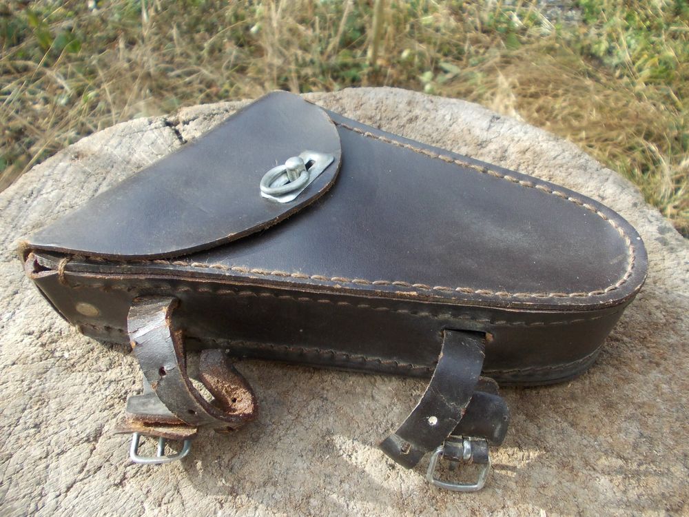 Sehr alte MILITÄRVELO WERKZEUGTASCHE (Gebraucht) in Gsteigwiler