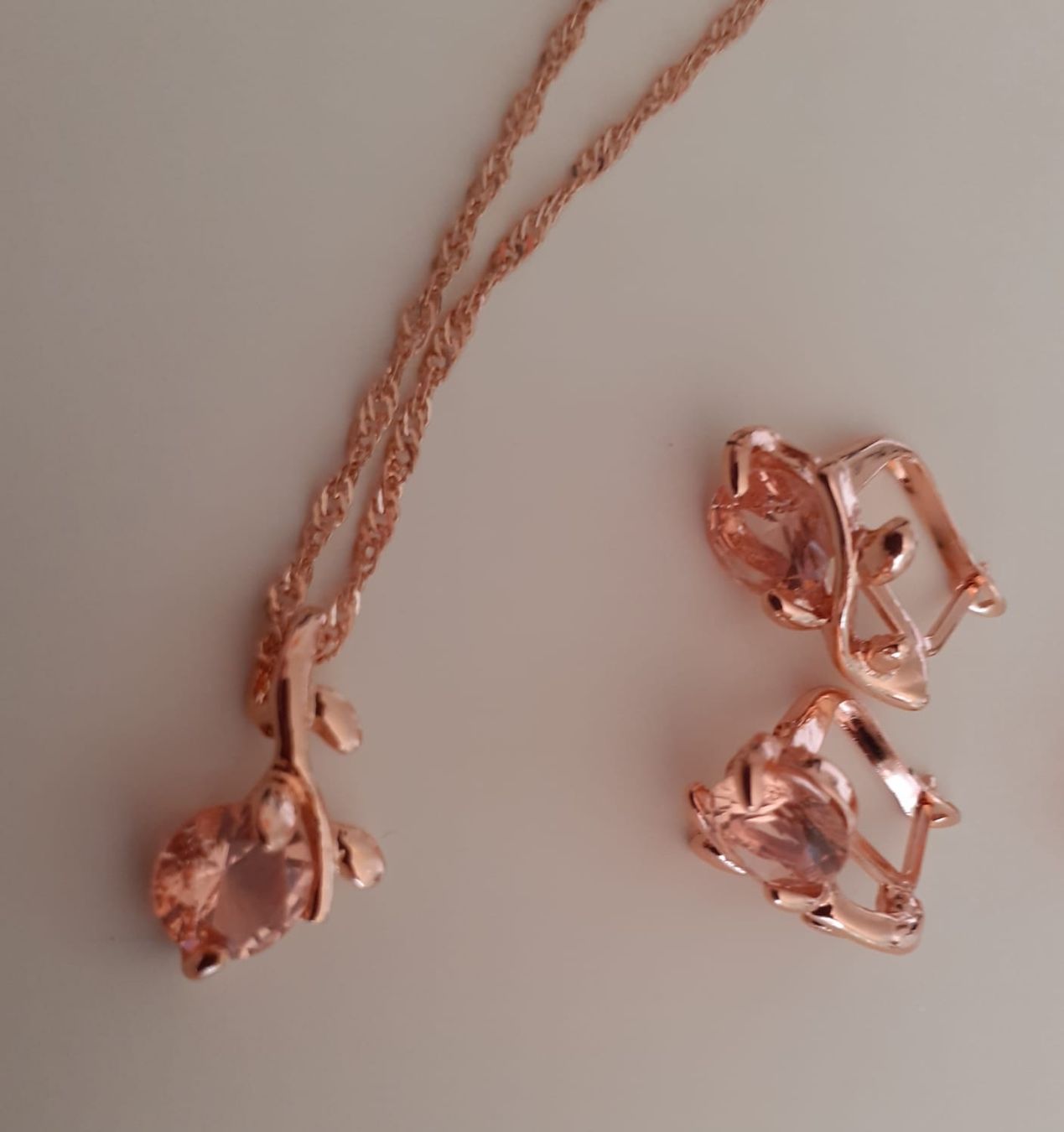 Altri gioielli: 3 teiliges Schmuckset – Nuovo e nell'imballaggio originale da Stansstad venduto da kam_5wgj 1