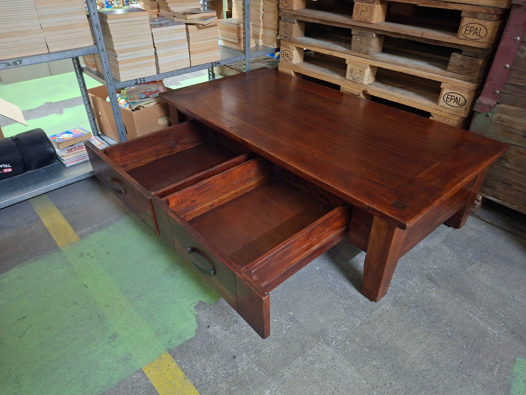 Mobili TV: TV Möbel/ Couchtisch massiv – Usato da Horw venduto da tan_5chx 1