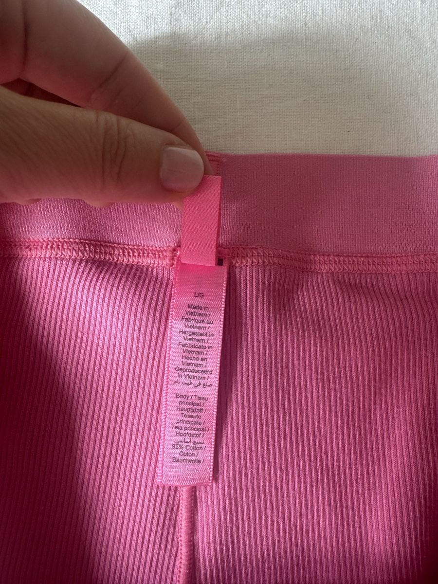 Skims Tops: Skims Ribbed Pink set size L – Gebraucht aus Zürich von Linen218 3