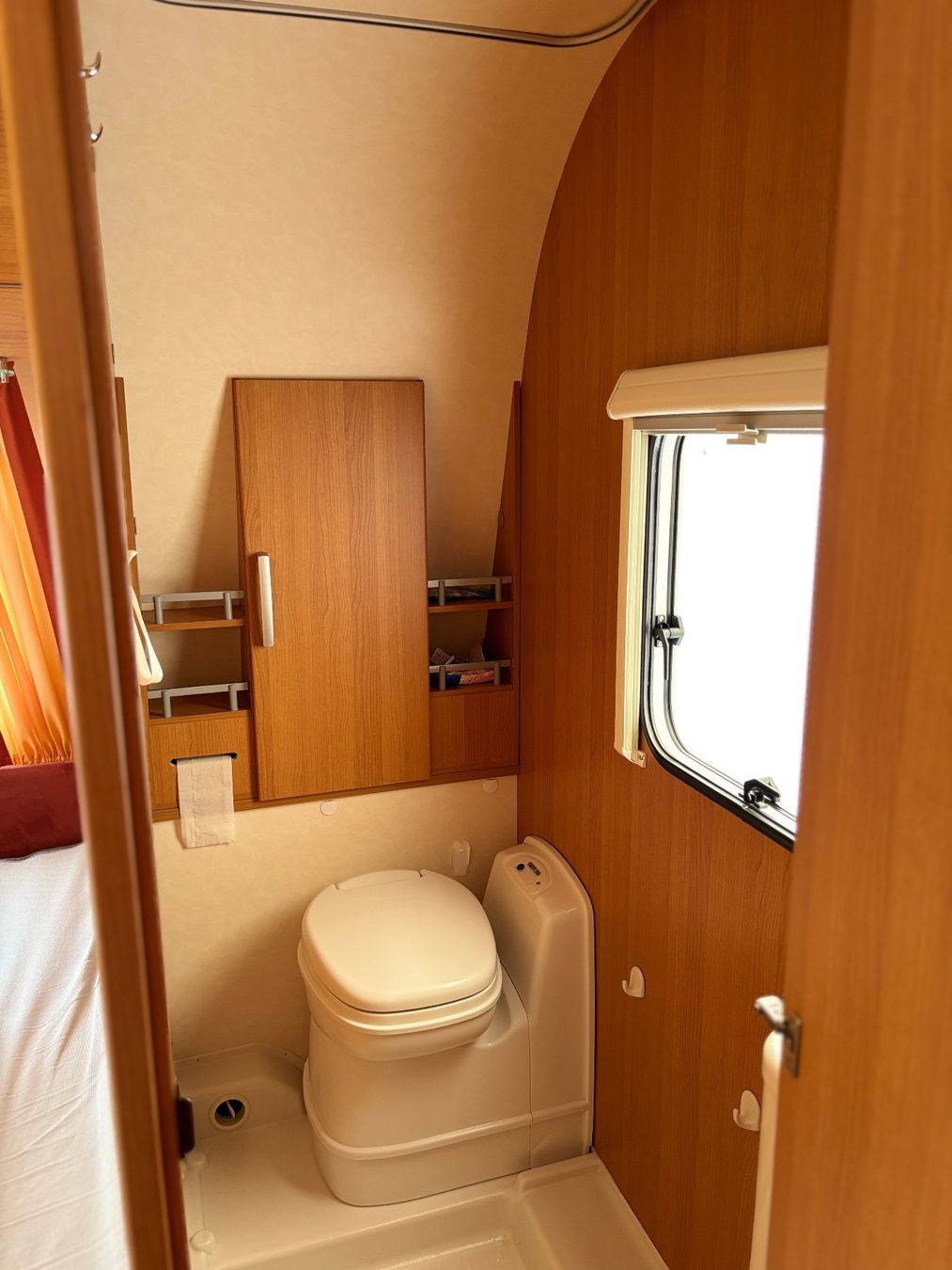 Knaus Camping Fahrzeuge: Wohnanhänger KNAUS Sport 500 – Gebraucht aus Hasle b. Burgdorf von lis-87 8