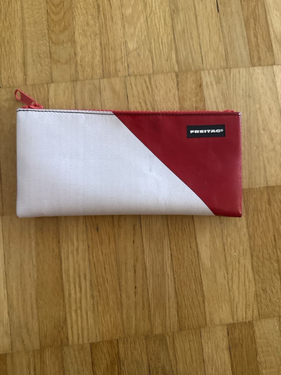 Freitag Schüler-Etuis: Freitag Serena F06 – Neu und originalverpackt aus Sisseln AG von Gommibaerli87