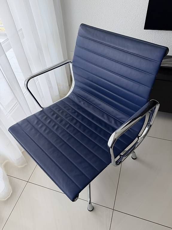 Vitra Stühle: Vitra Stuhl – Gebraucht aus Aarau Rohr von bogdra