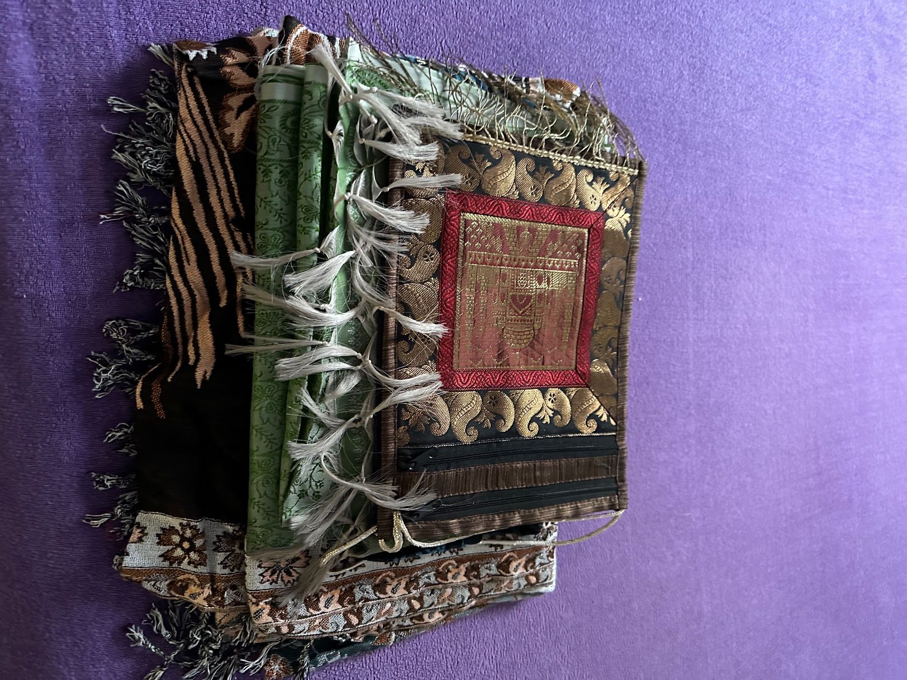 Foulard & Sciarpe: Original Indische Kaschmir und Seide Schaale – Nuovo (secondo la descrizione) da Dübendorf venduto da ser_v5wy 1