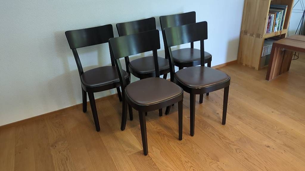 Horgen Glarus Sedie: 5x schwarze Horgenglarus Stühle – Usato da Zofingen venduto da som_p2yx