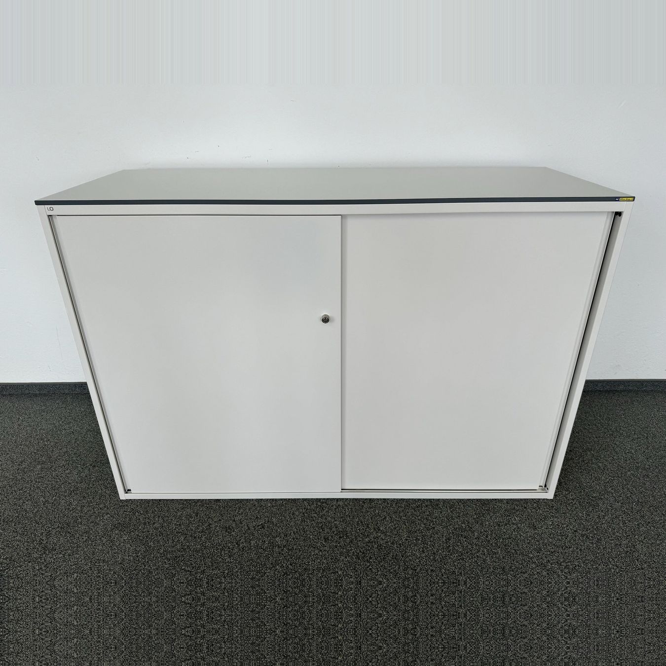 Lista Armadi: Lista Office LO Storage Empfangs-Theken – Usato da Schönenwerd venduto da mcofficeshop