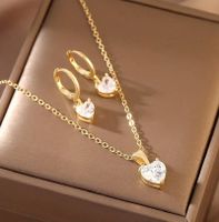 14 k vergoldete Schmuckset Gold Herz Kette & Ohrringe