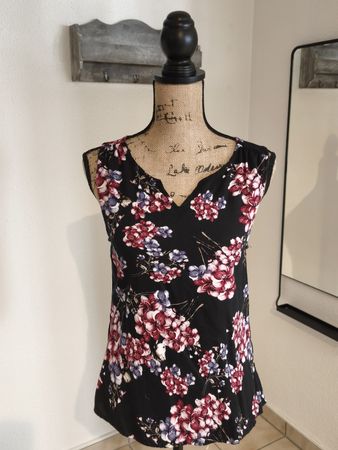 Sommerliches Top mit Blumenmuster, Grösse S, neuwertig