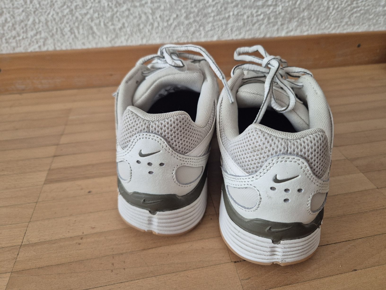 Nike Scarpe da donna: Nike Turnschuhe, Sneakers, Gr. 40 – Usato da Bern venduto da grisu_79 4