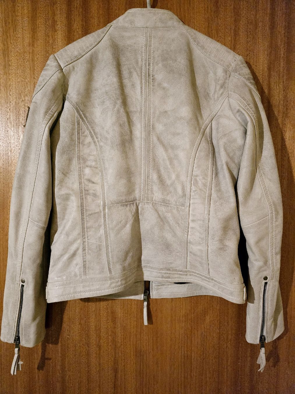 Giacche: Veste en cuir - M – Nuovo (secondo la descrizione) da La Neuveville venduto da Diamise 1