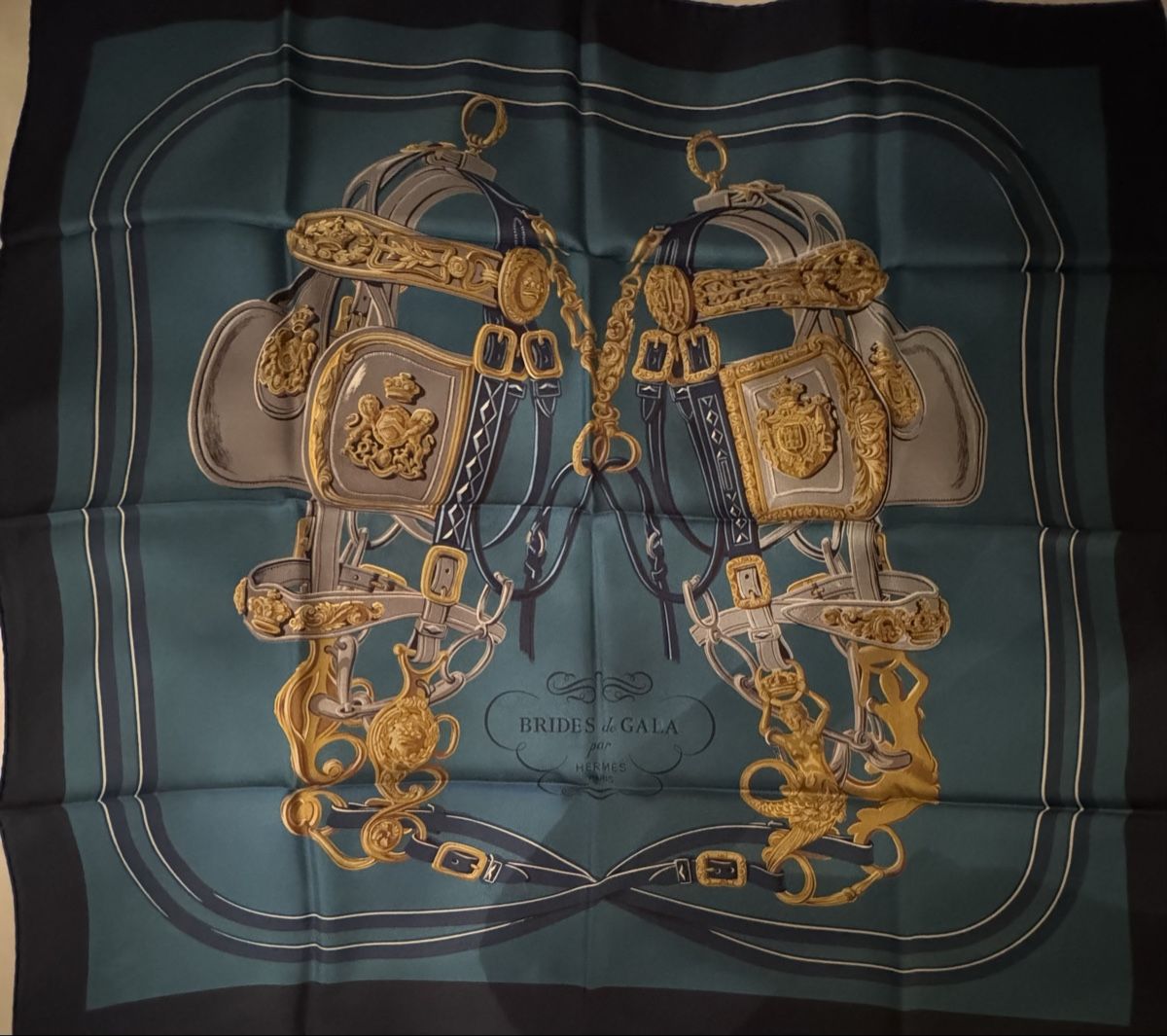 Hermès Foulard & Sciarpe: Hermès carré double face Brides de Gala – Nuovo e nell'imballaggio originale da Genève venduto da Allisgood
