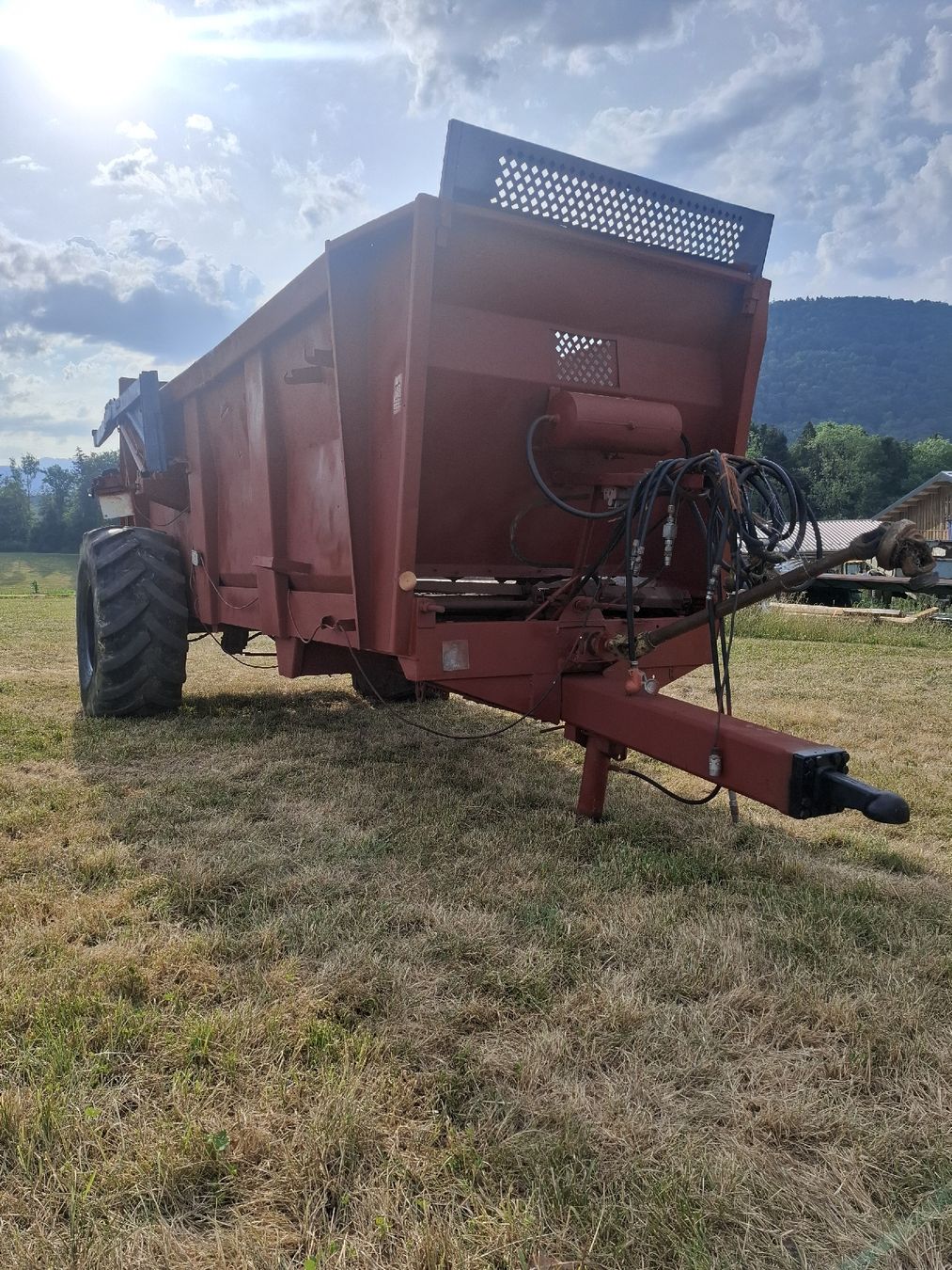 Tutte le macchine: ependeur  – Usato da Châtel-St-Denis venduto da mar_gz62 1