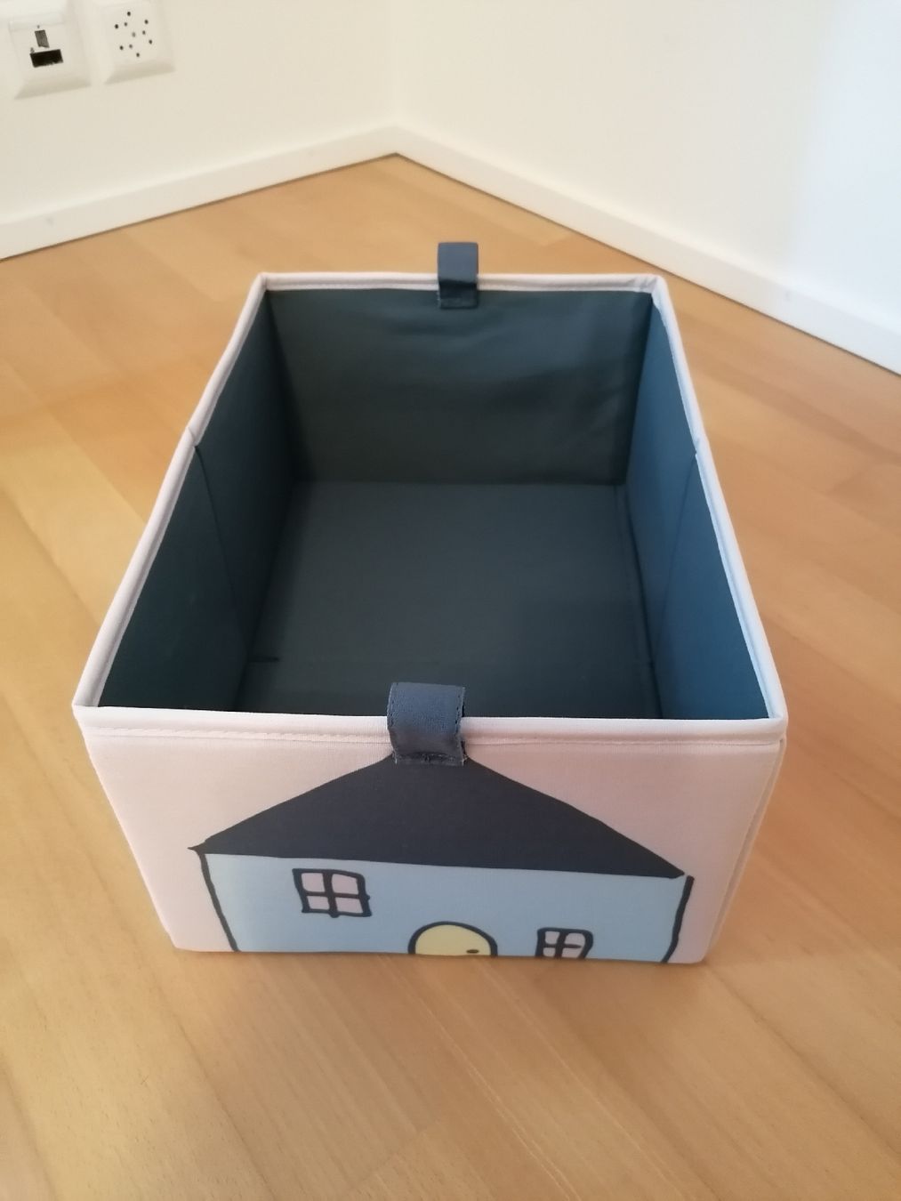 Ikea Sonstiges für Haushalt & Wohnen: Ikea Baby Box – Neu (gemäss Beschreibung) aus Zürich von thesuccessnow