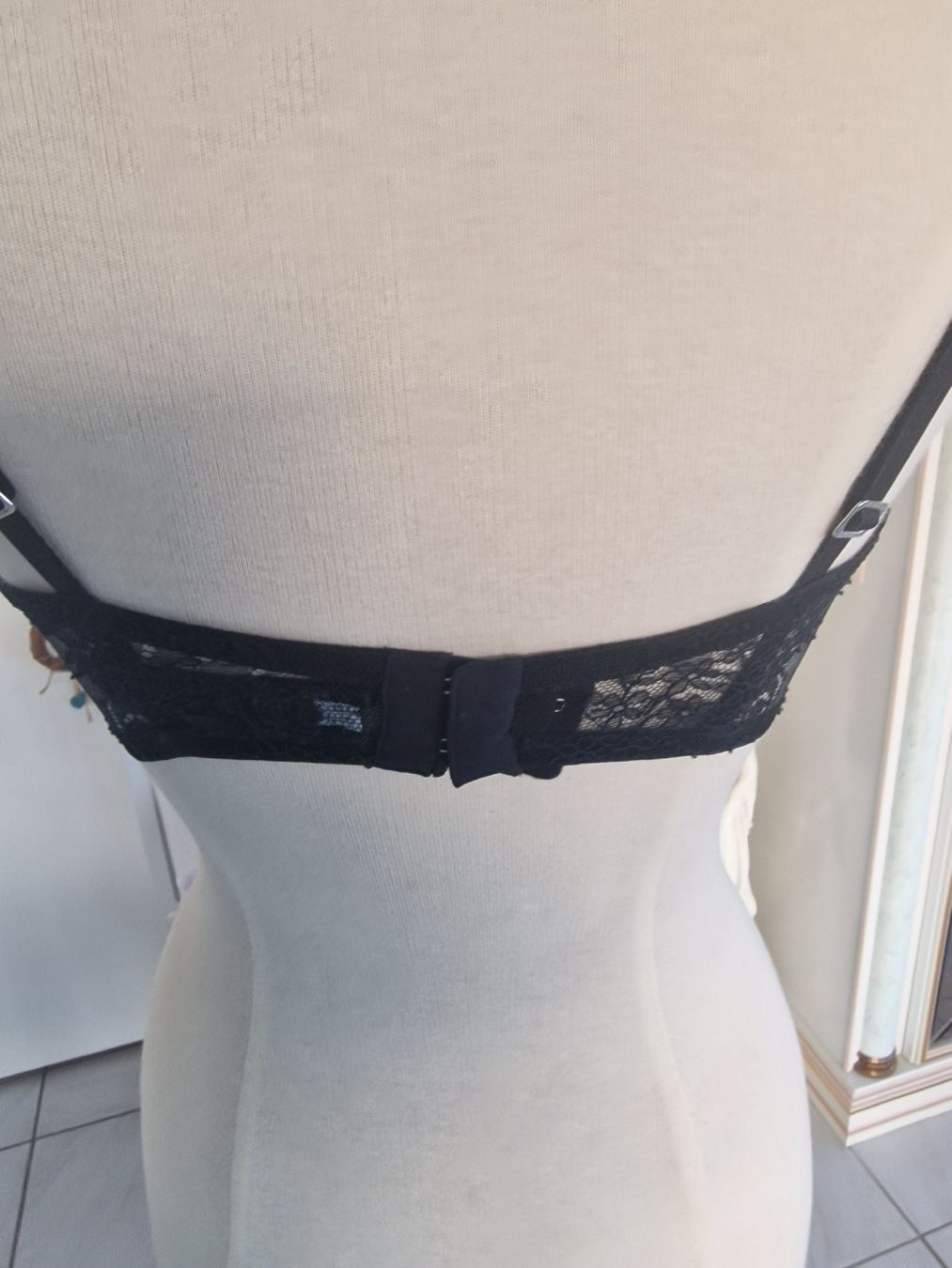Altra biancheria intima: La Perla BH 80E Balconette – Nuovo (secondo la descrizione) da Oberglatt ZH venduto da Alischa1 3