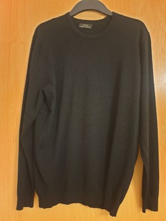 Pull fin noir, L, viscose 76%, Zara, très bon état 