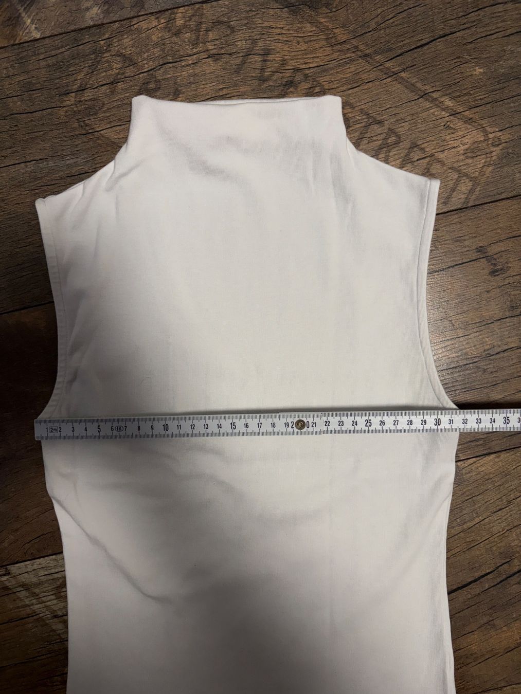 Stradivarius Top: Ärmelloses Stradivarius Top mit Rollkragen M – Usato da Rümlang venduto da svent 4
