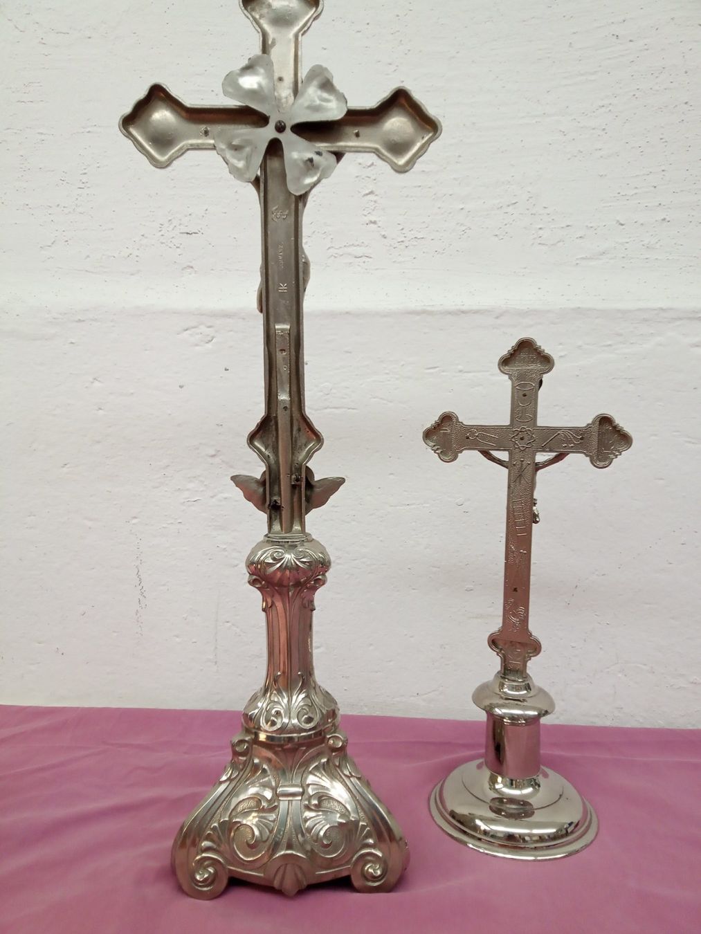 Figuren: Antike Kruzifix Jesus Standkreuz – Gebraucht aus Zürich von edi_c2m6 2