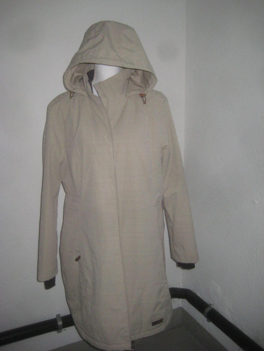 Sherpa Cappotti: DAMEN   MANTEL – Usato da Uster venduto da flocke1