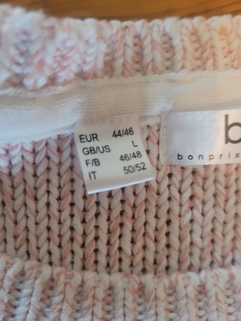 Pullover & Sweatshirts: pull – Gebraucht aus St-Maurice von Didote 1