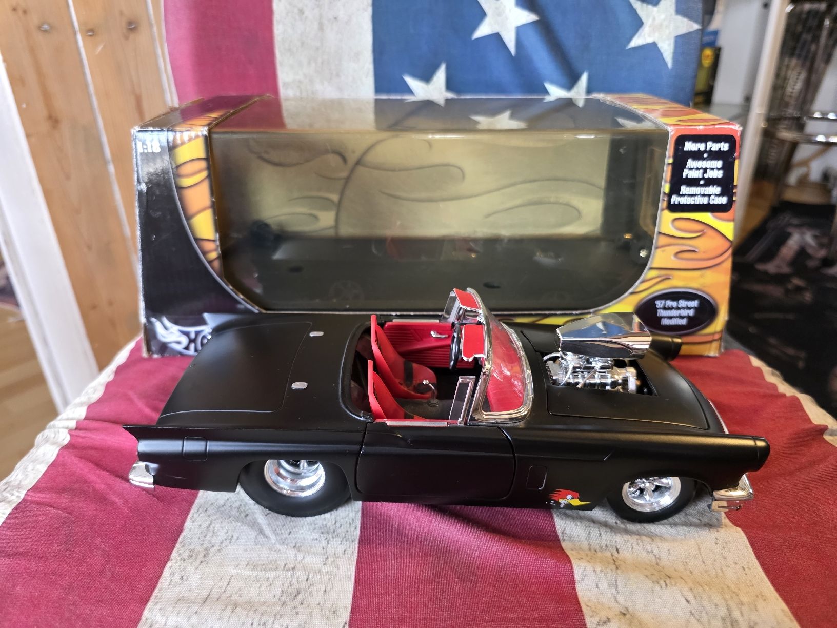 Hot Wheels Voitures modèles: 57'Pro Street Thunderbird Modified 1:18 – D'occasion à Goldingen par Muscle_Cars84 4