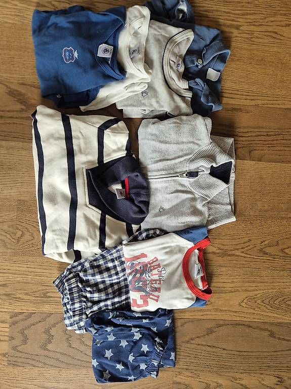 Lotti & Set di vestiti: Petit Bateau Gr. 95-104 – Usato da Adliswil venduto da MannickZh