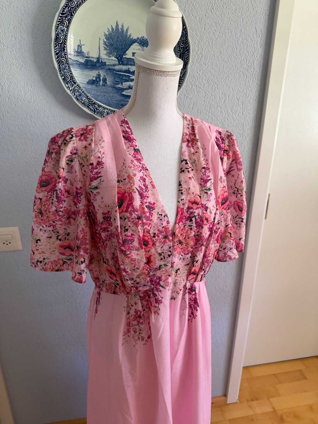 Vestiti: Maxikleid von Neo Noir Gr 42 – Nuovo (secondo la descrizione) da Lohn SH venduto da mathea 1