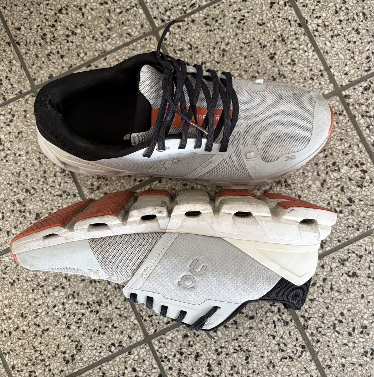 On Herrenschuhe: On Running Cloudflyer 4 – Gebraucht aus Winterthur von dan_qpv7 1