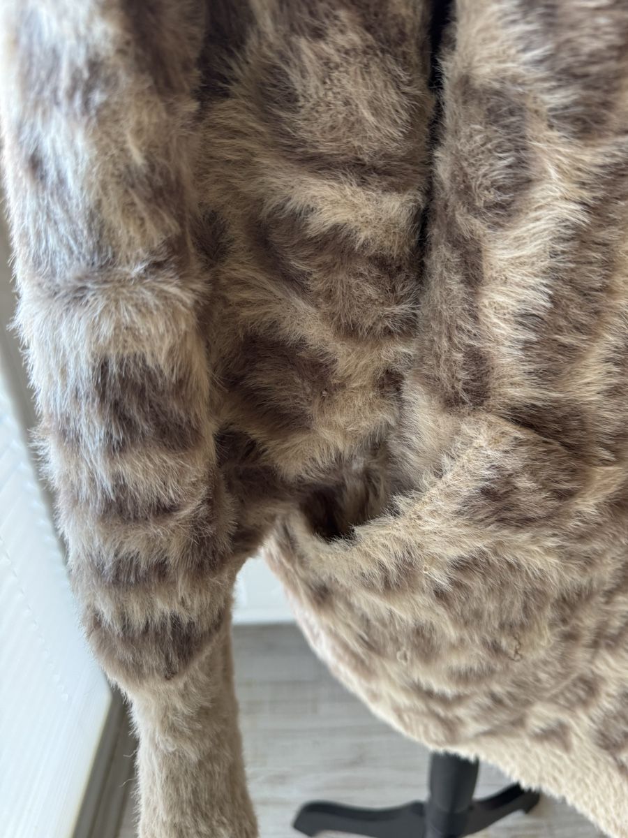 Giacche: Flauschiges Leo Print Jacket Gr L – Usato da Visp venduto da Pastis 2