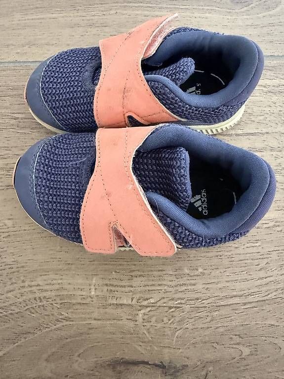 Schuhe für Jungen: Sneakers – Gebraucht aus Basel von Frani010 1