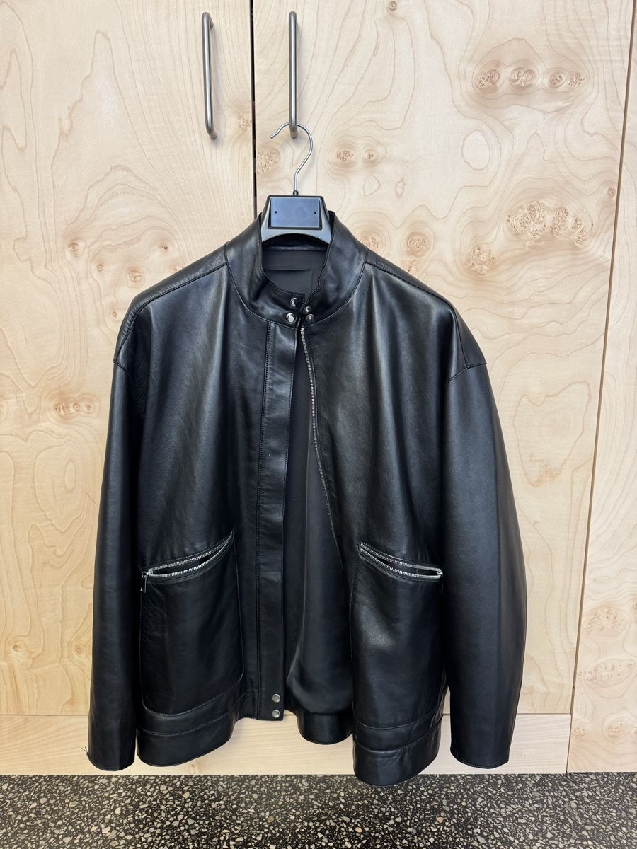 Massimo Dutti Jacken: Massimo dutti NAPPA LEATHER JACKET WITH POCKET DETAILS small – Gebraucht aus Zürich von gva_r9gs 3