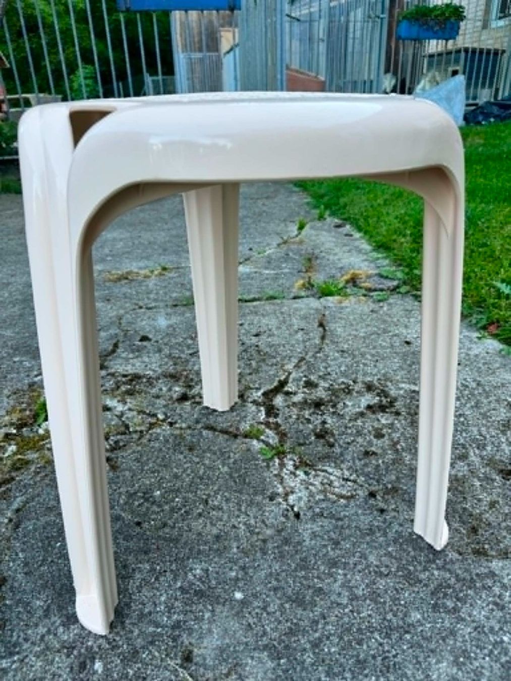 Set di tavolo e panche: Gartentisch von Mazuvo, mit Stühlen – Usato da Schönenberg an der Thur venduto da ottawa06 8