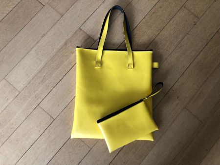 Taschenset gelb/schwarz Kunststoff. Chic und cool!
