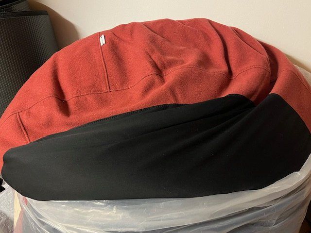 Ligne Roset Poltrone: Ligne Roset Pouf – Usato da Saules venduto da Pathan 1