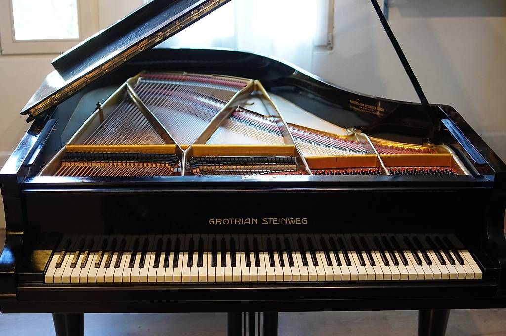 Strumenti musicali: Flügel Grotrian Steinweg 170 – Usato da Küttigen venduto da PianoSarbach